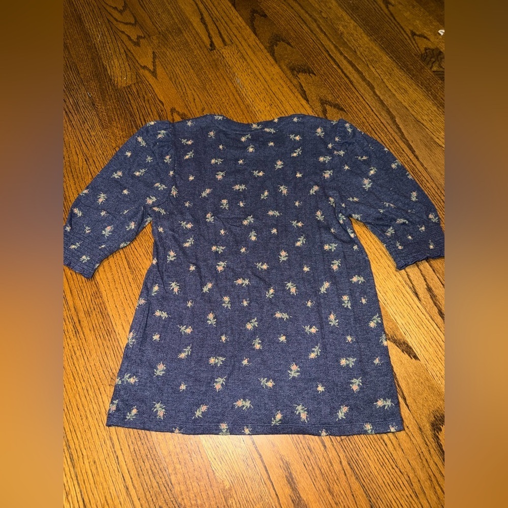 Lucky Brand Navy Blue Floral Short Sleeve Tee Size Small Fitted Sleeves - Picture 5 of 6